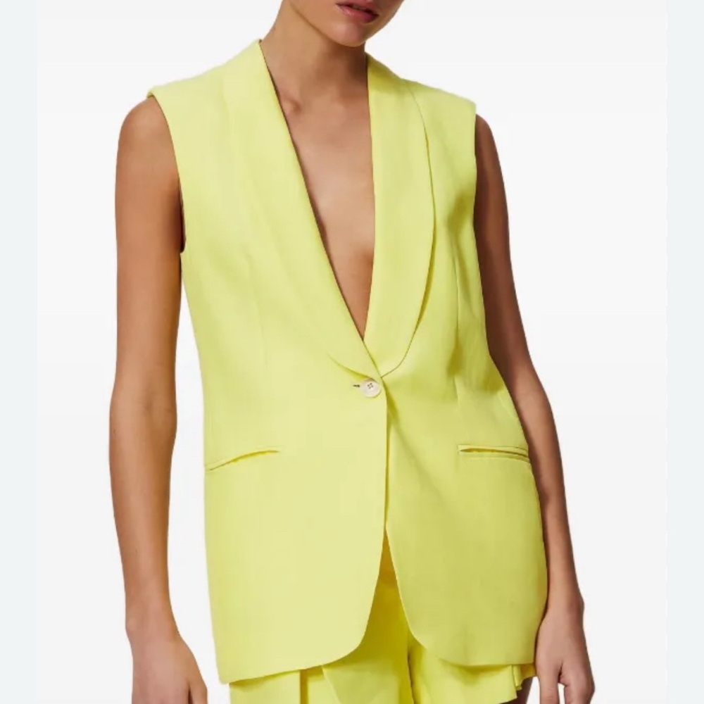 Sleeveless Notch Lapel Blazer Vest in Soft Yellow